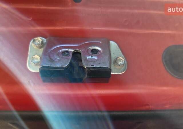 Хендай и10 2013 в Харькове на Automoto.ua Красный Хендай и10, объемом двигателя 1.2 л и пробегом 48 тыс. км за 8950 $, фото 59 на Automoto.ua