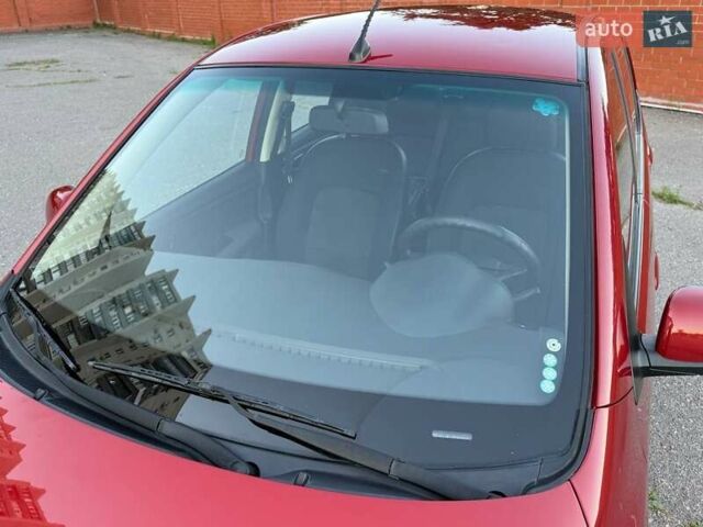 Красный Хендай и10, объемом двигателя 1.2 л и пробегом 48 тыс. км за 9000 $, фото 16 на Automoto.ua