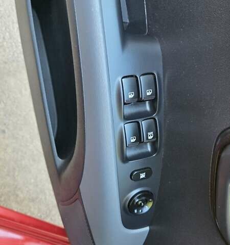 Красный Хендай и10, объемом двигателя 1.2 л и пробегом 48 тыс. км за 9000 $, фото 23 на Automoto.ua