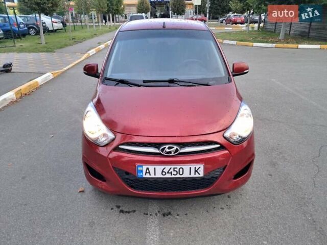 Красный Хендай и10, объемом двигателя 1.25 л и пробегом 88 тыс. км за 4500 $, фото 1 на Automoto.ua