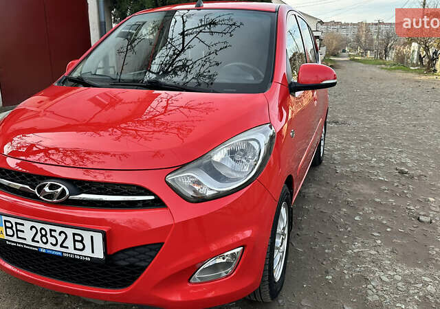 Красный Хендай и10, объемом двигателя 1.2 л и пробегом 138 тыс. км за 6500 $, фото 1 на Automoto.ua