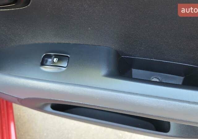 Красный Хендай и10, объемом двигателя 1.2 л и пробегом 48 тыс. км за 9000 $, фото 31 на Automoto.ua