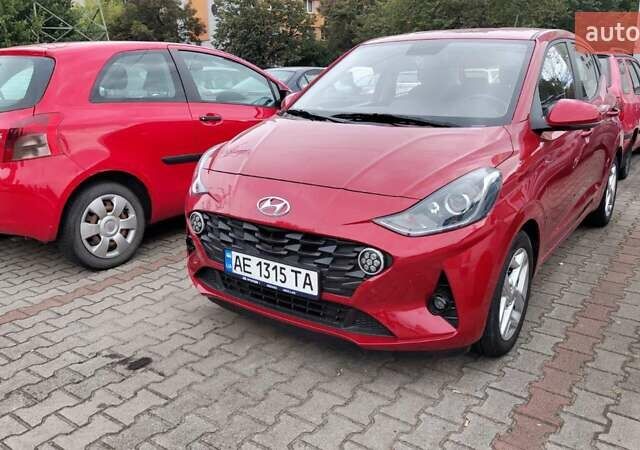 Червоний Хендай і10, об'ємом двигуна 1.2 л та пробігом 42 тис. км за 11700 $, фото 4 на Automoto.ua
