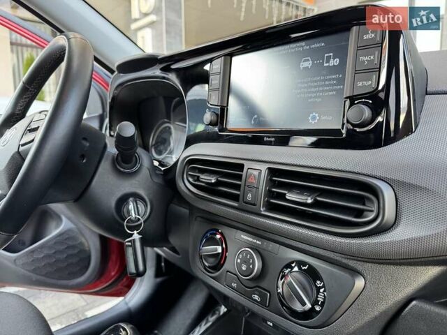 Красный Хендай и10, объемом двигателя 1.2 л и пробегом 17 тыс. км за 14400 $, фото 48 на Automoto.ua