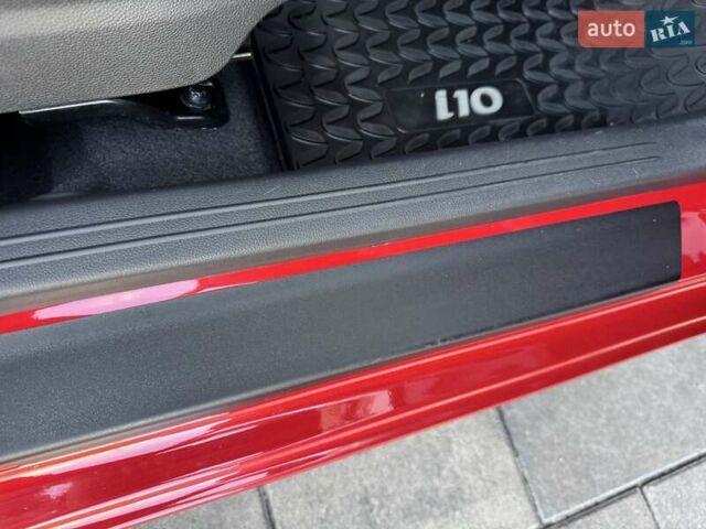 Красный Хендай и10, объемом двигателя 1.2 л и пробегом 17 тыс. км за 14400 $, фото 11 на Automoto.ua