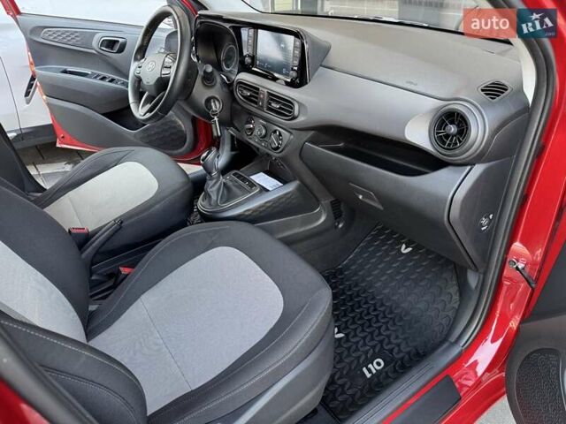 Красный Хендай и10, объемом двигателя 1.2 л и пробегом 17 тыс. км за 14400 $, фото 45 на Automoto.ua