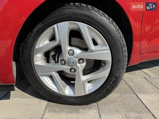 Красный Хендай и10, объемом двигателя 1.2 л и пробегом 17 тыс. км за 14400 $, фото 29 на Automoto.ua