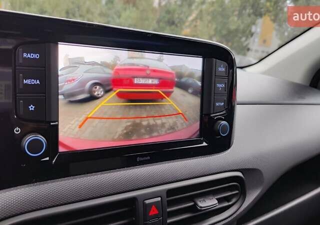 Червоний Хендай і10, об'ємом двигуна 1.2 л та пробігом 42 тис. км за 11700 $, фото 13 на Automoto.ua