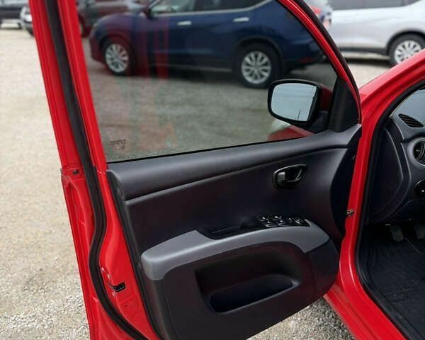 Хендай и10, объемом двигателя 0 л и пробегом 154 тыс. км за 4600 $, фото 5 на Automoto.ua