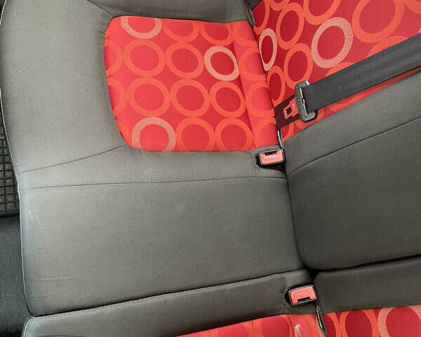 Хендай и10, объемом двигателя 1.1 л и пробегом 138 тыс. км за 5500 $, фото 78 на Automoto.ua