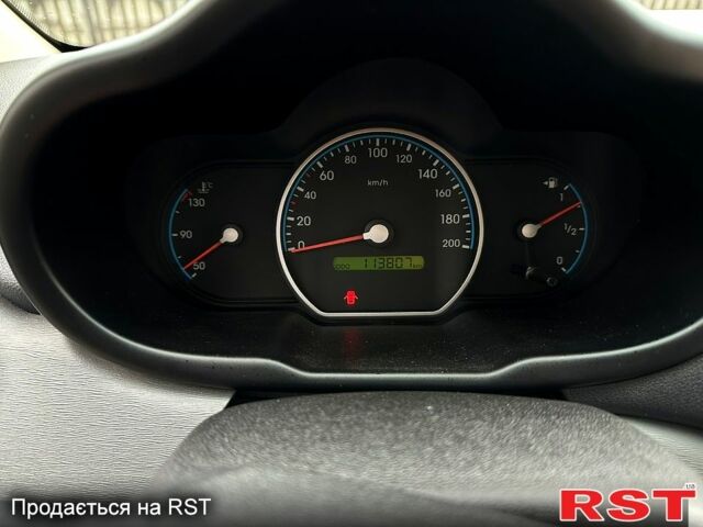 Хендай и10, объемом двигателя 1.1 л и пробегом 113 тыс. км за 5000 $, фото 11 на Automoto.ua