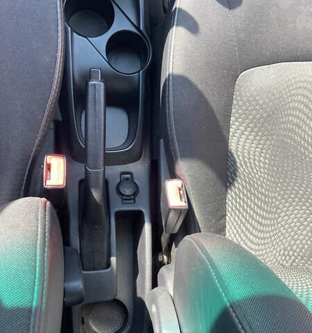 Хендай і10, об'ємом двигуна 1.2 л та пробігом 100 тис. км за 6599 $, фото 3 на Automoto.ua