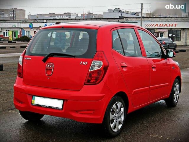 Хендай и10, объемом двигателя 1.1 л и пробегом 64 тыс. км за 5800 $, фото 2 на Automoto.ua