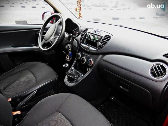 Хендай и10, объемом двигателя 1.1 л и пробегом 64 тыс. км за 5800 $, фото 11 на Automoto.ua