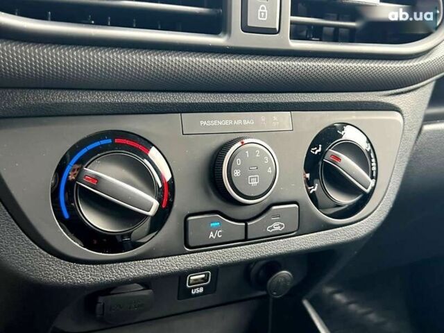 Хендай и10, объемом двигателя 1.2 л и пробегом 8 тыс. км за 15999 $, фото 28 на Automoto.ua