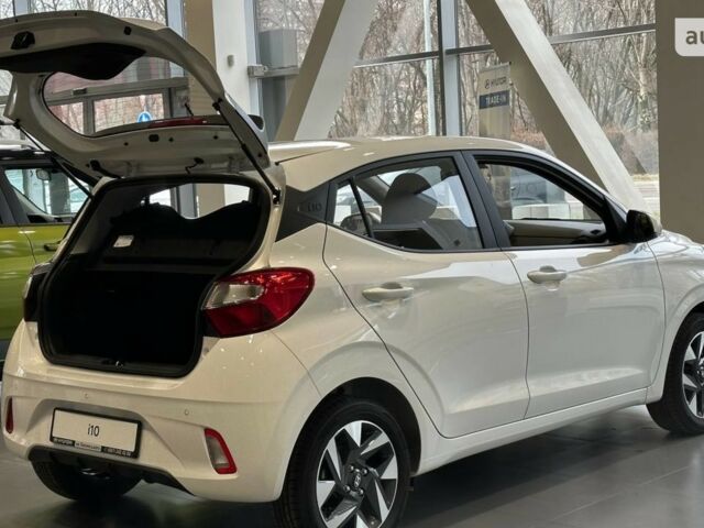 купить новое авто Хендай и10 2023 года от официального дилера Hyundai центр Львів Хендай фото