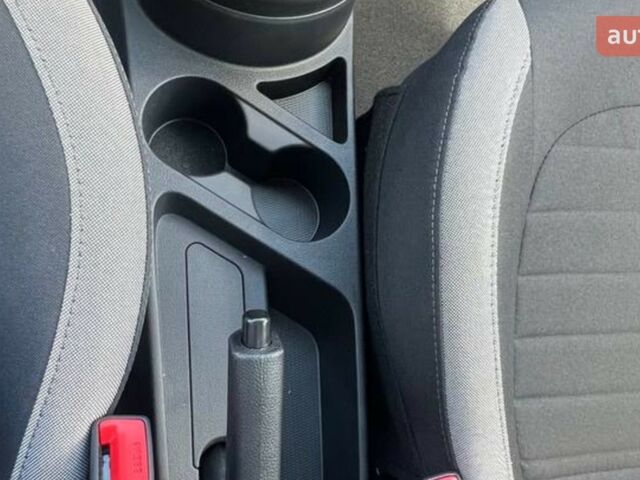 Хендай и10 2025 в Киеве на Automoto.ua Хендай и10, объемом двигателя 1 л и пробегом 0 тыс. км за 16684 $, фото 73 на Automoto.ua