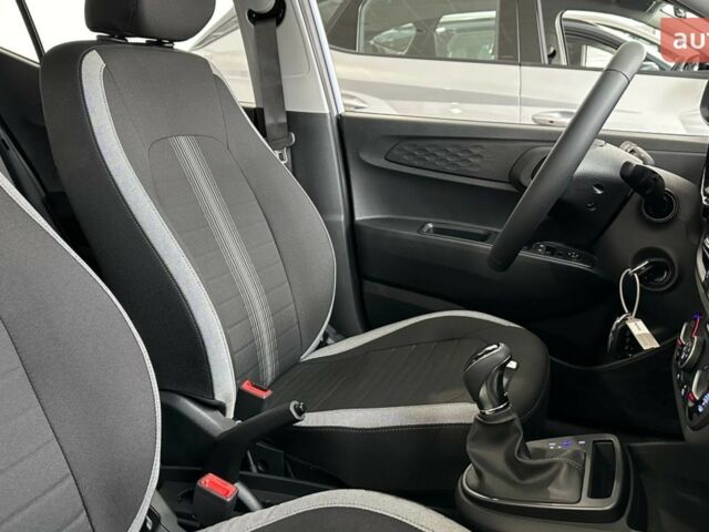 Хендай і10, об'ємом двигуна 1.2 л та пробігом 0 тис. км за 19152 $, фото 11 на Automoto.ua