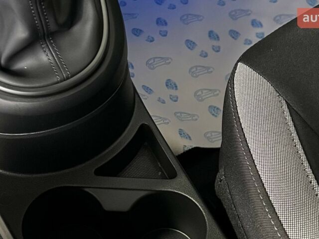 Хендай і10, об'ємом двигуна 1.2 л та пробігом 0 тис. км за 20849 $, фото 65 на Automoto.ua