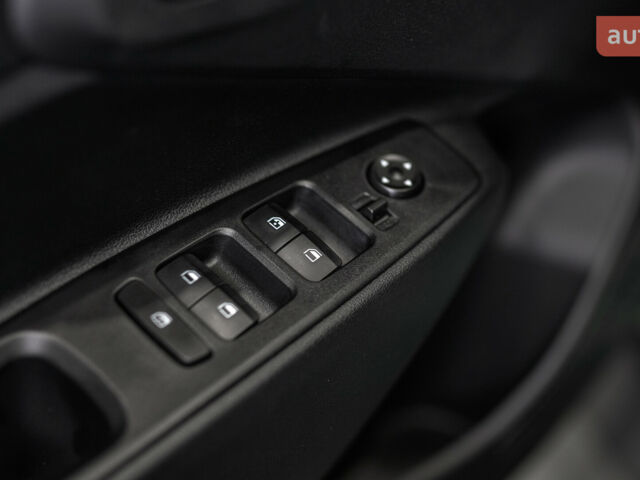 купить новое авто Хендай и10 2025 года от официального дилера Hyundai центр Львів Хендай фото