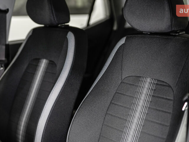 купить новое авто Хендай и10 2025 года от официального дилера Hyundai центр Львів Хендай фото