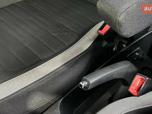 Хендай і10, об'ємом двигуна 1.2 л та пробігом 0 тис. км за 20849 $, фото 69 на Automoto.ua