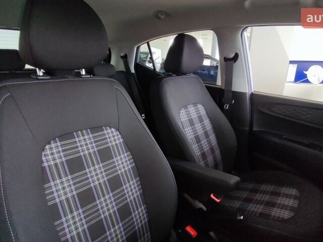 Хендай и10, объемом двигателя 1.2 л и пробегом 0 тыс. км за 21010 $, фото 5 на Automoto.ua