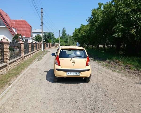 Желтый Хендай и10, объемом двигателя 1.09 л и пробегом 174 тыс. км за 4900 $, фото 4 на Automoto.ua