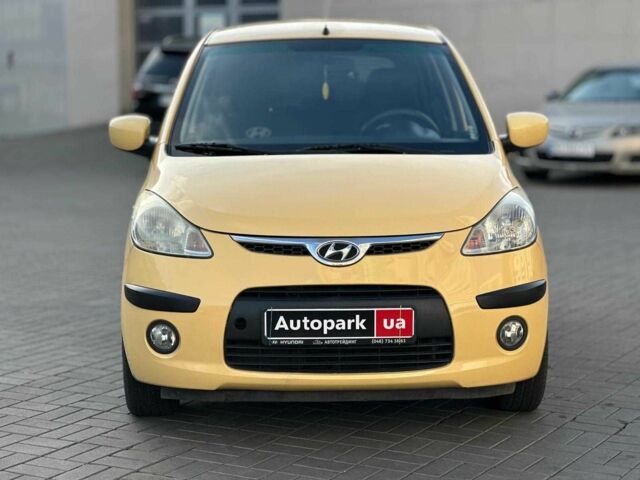 Желтый Хендай и10, объемом двигателя 1.1 л и пробегом 99 тыс. км за 6440 $, фото 1 на Automoto.ua