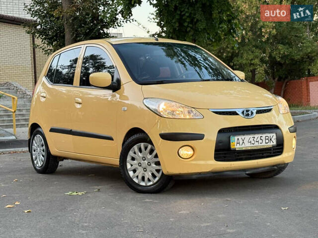 Жовтий Хендай і10, об'ємом двигуна 1.1 л та пробігом 125 тис. км за 6500 $, фото 4 на Automoto.ua