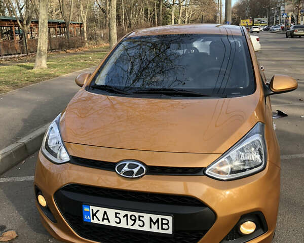 Жовтий Хендай і10, об'ємом двигуна 1 л та пробігом 77 тис. км за 8600 $, фото 1 на Automoto.ua