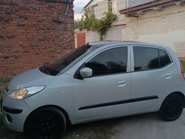 Сірий Хендай і10, об'ємом двигуна 1.1 л та пробігом 200 тис. км за 3500 $, фото 1 на Automoto.ua
