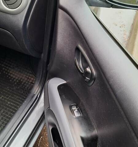 Серый Хендай и10, объемом двигателя 1.09 л и пробегом 111 тыс. км за 4800 $, фото 7 на Automoto.ua