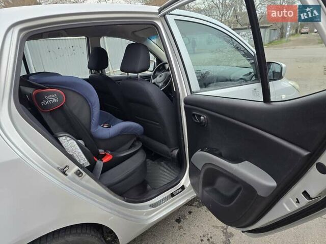 Серый Хендай и10, объемом двигателя 1.07 л и пробегом 134 тыс. км за 4999 $, фото 26 на Automoto.ua