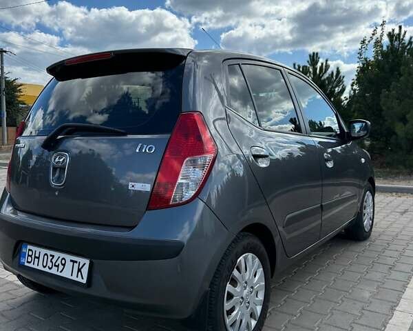 Серый Хендай и10, объемом двигателя 1.09 л и пробегом 150 тыс. км за 5900 $, фото 56 на Automoto.ua