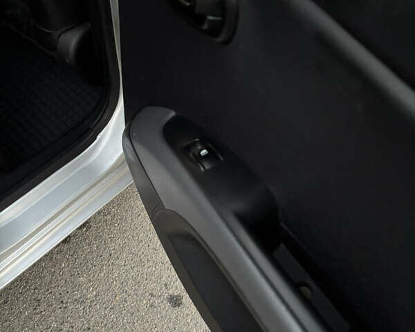 Серый Хендай и10, объемом двигателя 1.2 л и пробегом 166 тыс. км за 4800 $, фото 12 на Automoto.ua