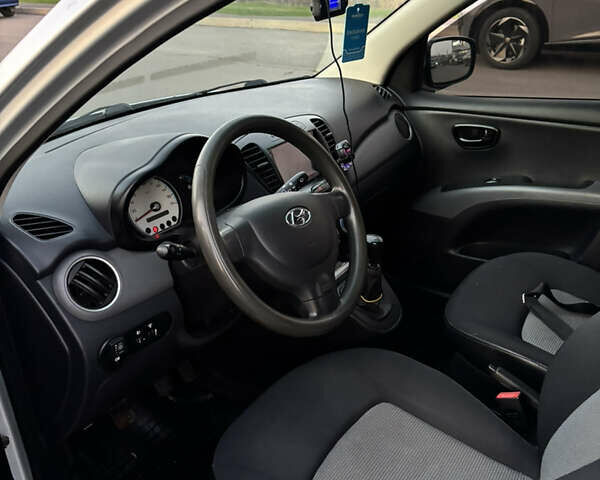 Серый Хендай и10, объемом двигателя 1.2 л и пробегом 166 тыс. км за 4800 $, фото 15 на Automoto.ua