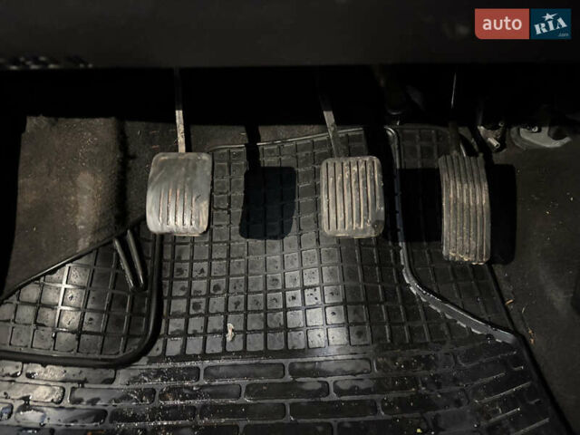 Серый Хендай и10, объемом двигателя 1.2 л и пробегом 166 тыс. км за 4800 $, фото 21 на Automoto.ua