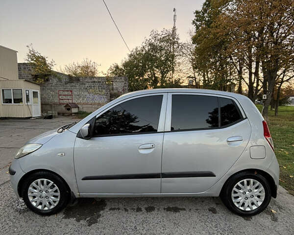 Серый Хендай и10, объемом двигателя 1.2 л и пробегом 166 тыс. км за 4800 $, фото 3 на Automoto.ua