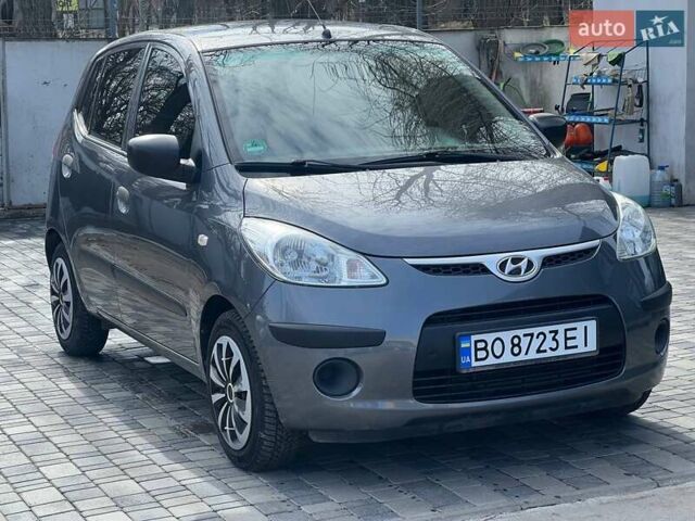 Серый Хендай и10, объемом двигателя 1.09 л и пробегом 187 тыс. км за 5600 $, фото 1 на Automoto.ua