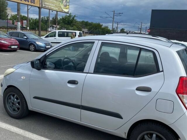 Серый Хендай и10, объемом двигателя 1.1 л и пробегом 218 тыс. км за 3600 $, фото 5 на Automoto.ua