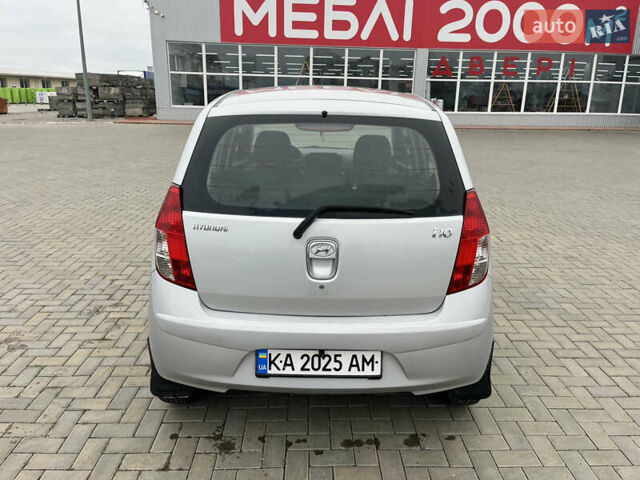 Сірий Хендай і10, об'ємом двигуна 1.09 л та пробігом 219 тис. км за 3800 $, фото 5 на Automoto.ua