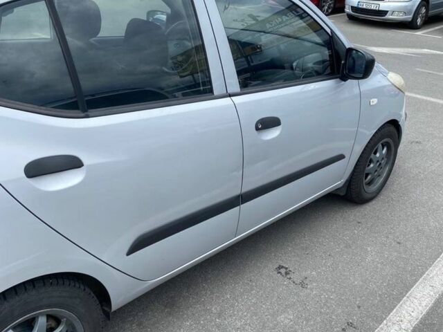 Серый Хендай и10, объемом двигателя 1.1 л и пробегом 218 тыс. км за 3600 $, фото 3 на Automoto.ua