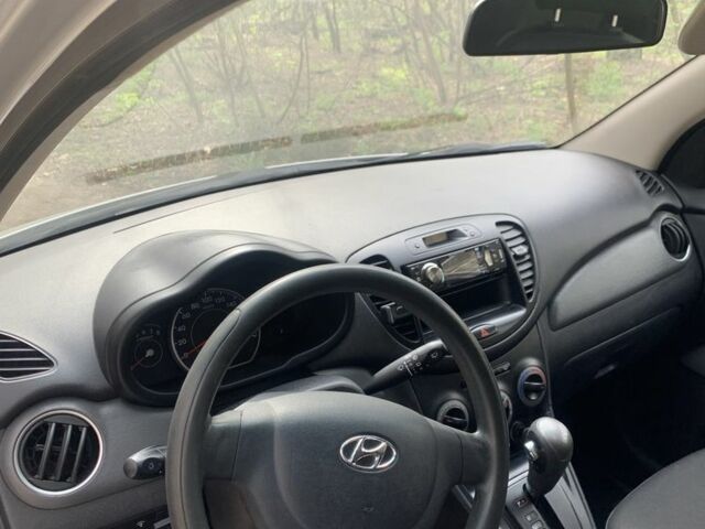 Серый Хендай и10, объемом двигателя 1.1 л и пробегом 103 тыс. км за 6500 $, фото 4 на Automoto.ua