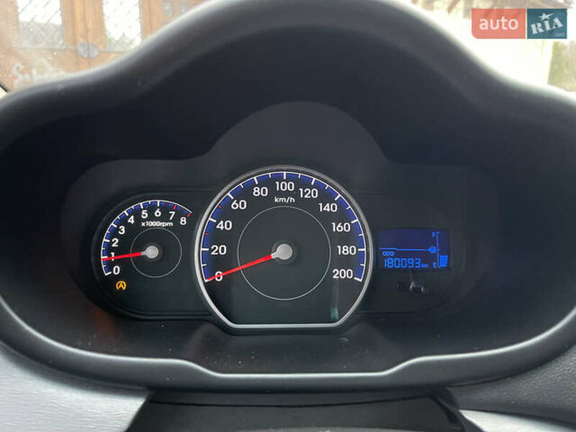 Серый Хендай и10, объемом двигателя 1 л и пробегом 180 тыс. км за 3699 $, фото 32 на Automoto.ua