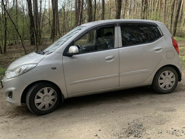Серый Хендай и10, объемом двигателя 1.1 л и пробегом 103 тыс. км за 6500 $, фото 2 на Automoto.ua