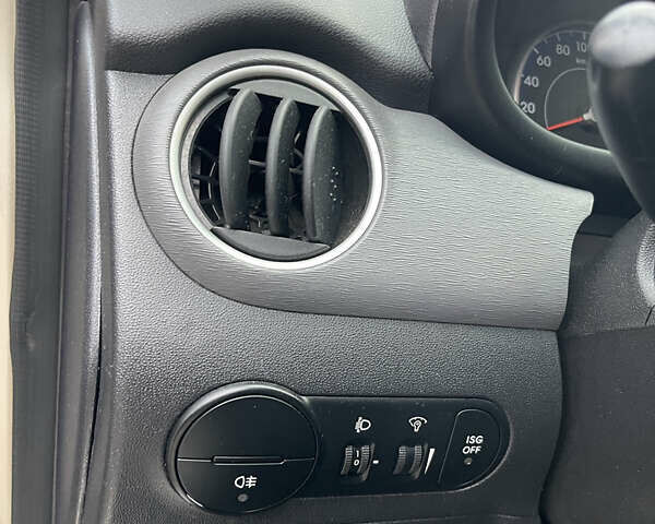 Серый Хендай и10, объемом двигателя 1 л и пробегом 180 тыс. км за 3699 $, фото 31 на Automoto.ua