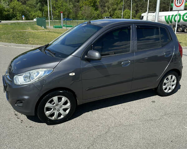 Серый Хендай и10, объемом двигателя 1.25 л и пробегом 152 тыс. км за 6700 $, фото 7 на Automoto.ua