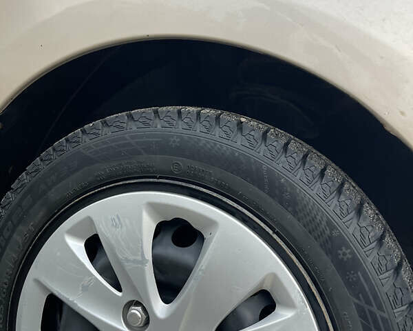 Серый Хендай и10, объемом двигателя 1 л и пробегом 180 тыс. км за 3699 $, фото 40 на Automoto.ua