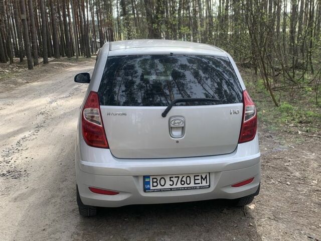 Серый Хендай и10, объемом двигателя 1.1 л и пробегом 103 тыс. км за 6500 $, фото 3 на Automoto.ua